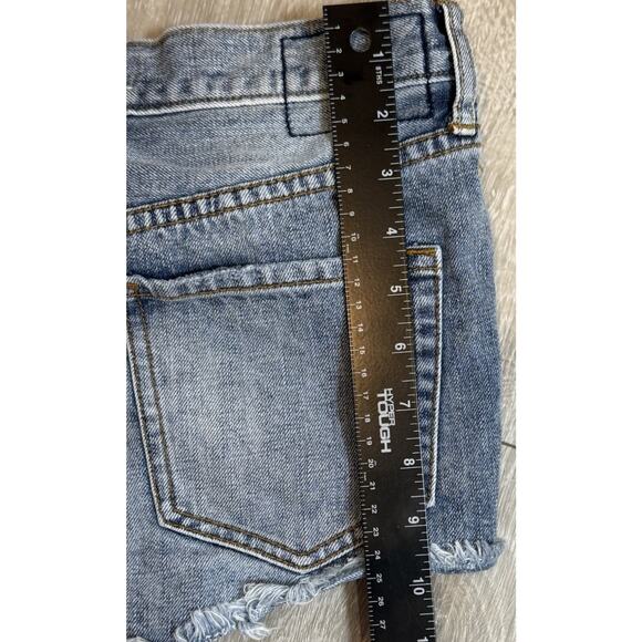 Women’s We The Free Size 24 Denim Shorts Fly Button - Picture 5 of 11